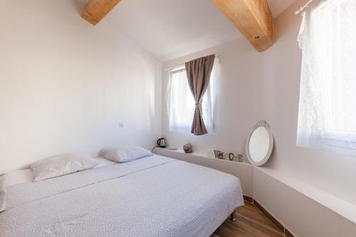 Alpinias Bed And Breakfast