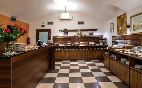 EA Hotel Downtown - main image