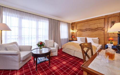 Romantik Alpenhotel Waxenstein in Grainau City Center