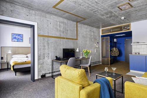 room detail thumbnail 0