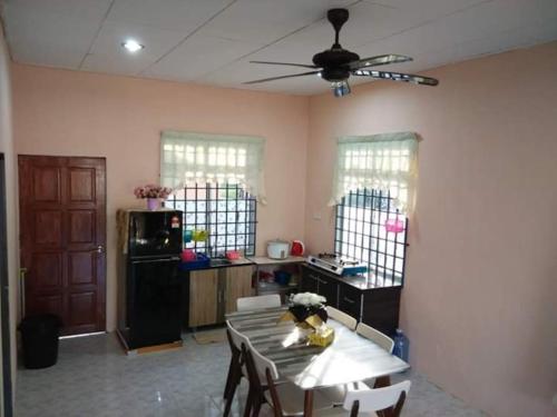 HOMESTAY AQILAH PASIR PUTEH KELANTAN Pasir Putih