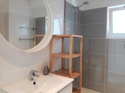  ABMAR- Por-do-sol, Vista mar, Remodelado, Wifi, 80mt Praia in Quarteira