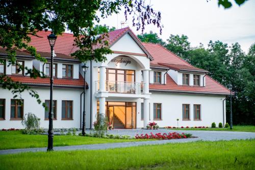 . Rezydencja Dwór Polski