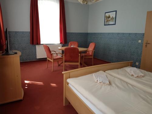 Hotel Garni Dekorahaus - image 8