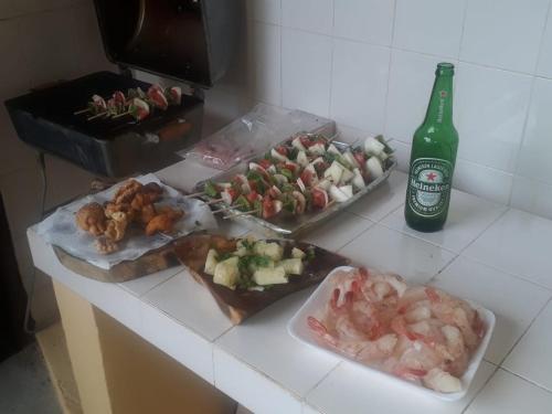 Ēdiens un dzērieni, Praia Grande ES 4 QTS – 3 quadra praia/Rest. Chico in Nova Almeida