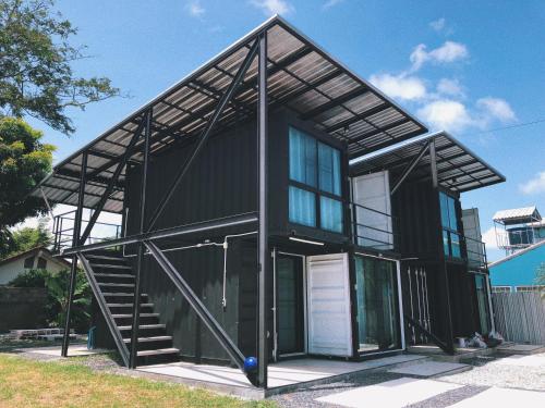 Unique Container Loft House Unique Container Loft House