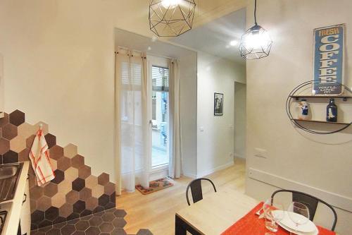 Rome Labicana Apartment, Рим (фото 9)