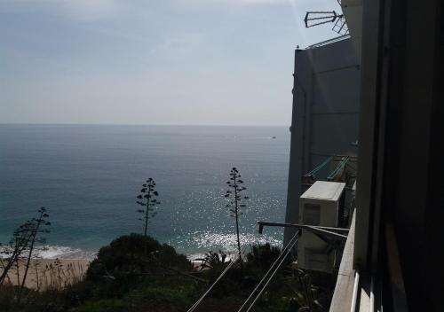  Estudio T0 sobre a praia, Unterkunft in Sesimbra