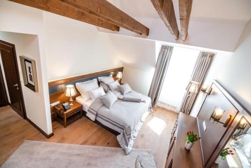 Superior Double Room image 5