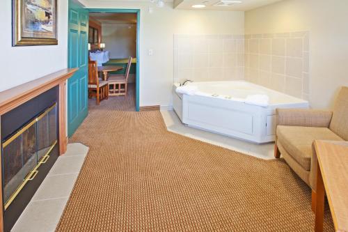 Country Inn & Suites by Radisson, Portage, IN