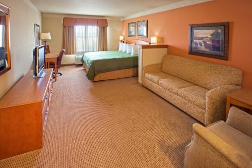 Country Inn & Suites by Radisson, Portage, IN