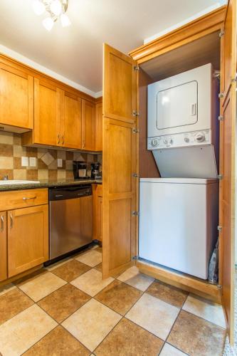 Sea View, Best Area, No Stairs, WD, 2 Bedrooms, Jacuzzi Bath, New Carpet, Balcony, View, 825sf, Tacoma (fotografie 6)
