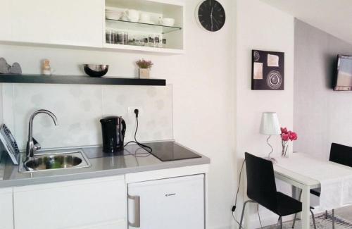 Apartmani Riva - image 14