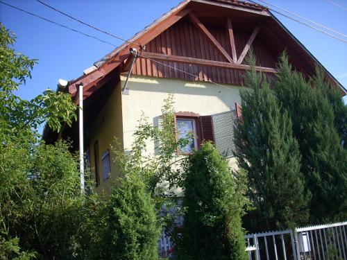  Fanni Apartman, Pension in Miskolctapolca bei Mályi