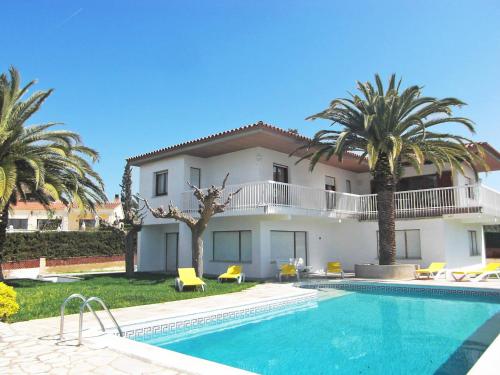 Holiday Home Eva by Interhome