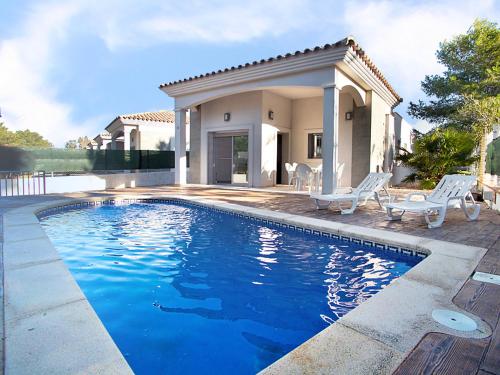 Holiday Home Gaviota 6 by Interhome in Riumar