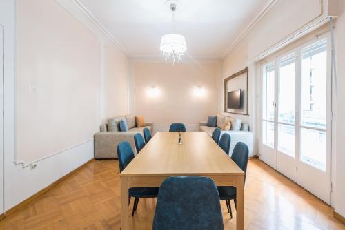 Athens Empire Paradise Apartment - image 11
