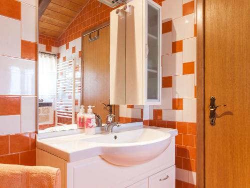  Holiday Home Andoro in Kloštar