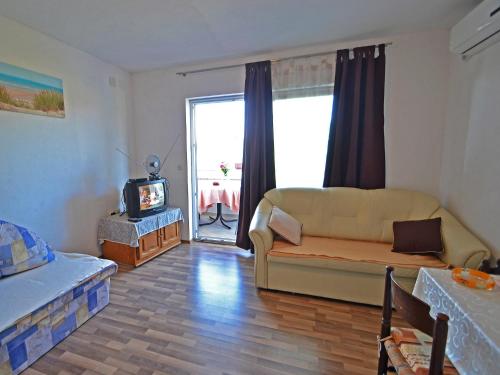  Apartment PeÅ¡ut.4 in Anić