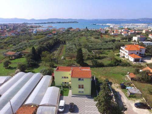  Apartment Antonio.1, Unterkunft in Sukošan