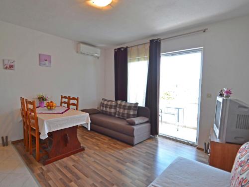  Apartment PeÅ¡ut.3 in Anić