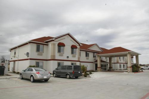 Budget Host Inn and Suites Cameron - 숙소 외관