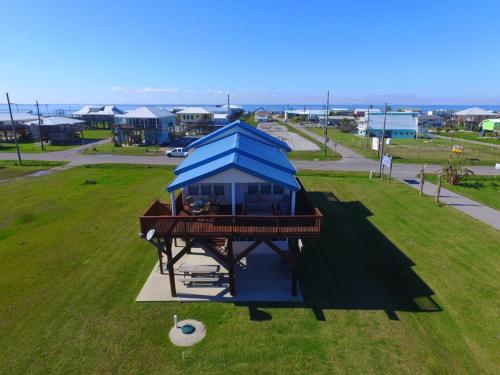 A Beach Getaway Home Home - image 5