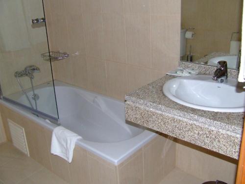 Hotel Apartamentos Geres Ribeiro - image 8