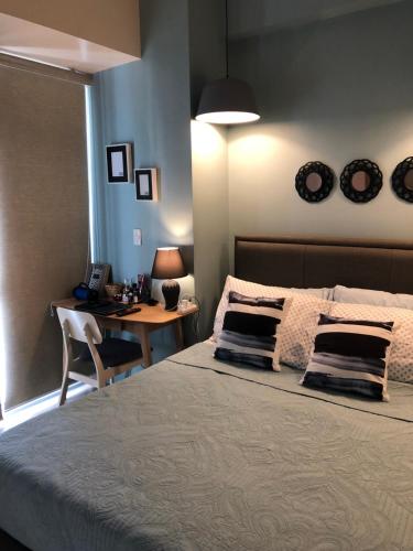 Modern and Cozy Studio near Airport Terminal 3, Manila