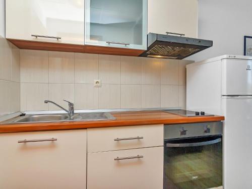 Apartment Rubin-9 by Interhome in Zastražišće