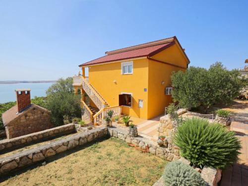  Apartment Mirjana-1, Ferienwohnung in Tribanj-Krušćica