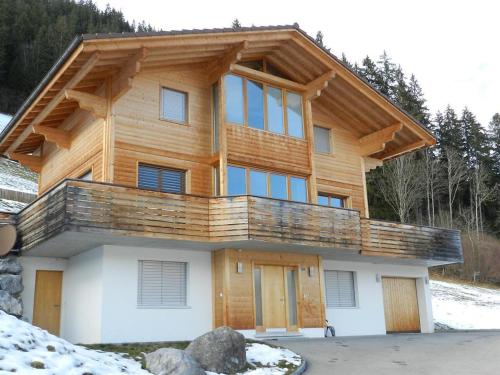 Apartment Gletscherblick- Chalet by Interhome - Zweisimmen