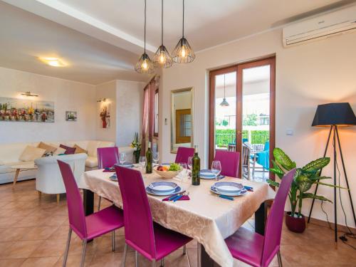  Holiday Home Maklavun in Šorići