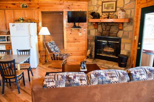 Comfy Cottage Sevierville Cabin - image 3