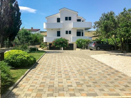  Apartment Mlinica.2, Unterkunft in Ljubač