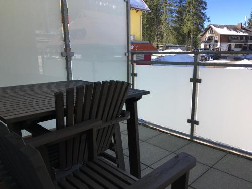 Blackforest Lounge direkt an der Skipiste, Ski in & Ski out, Skischule im Haus, Startpunkt fur Wande 754m von Feldberg-Ort entfernt