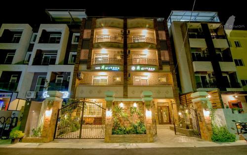 Holby No.8 Elevator Homestay Taitung