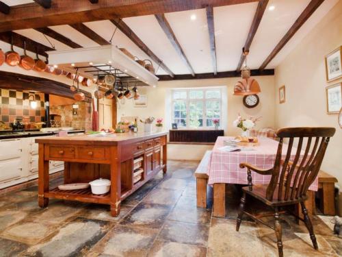 Holiday Home Hutchinghayes Farmhouse, , Devon