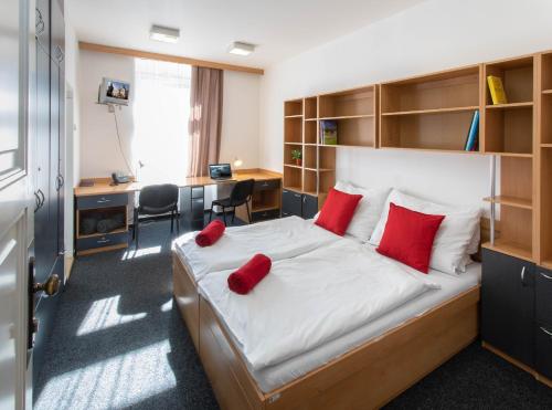 Masarykova Kolej – Prague, PA