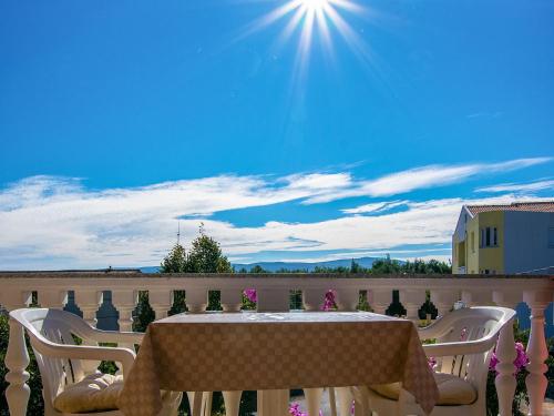  Apartment Å½ile.2 in Starigrad-Paklenica