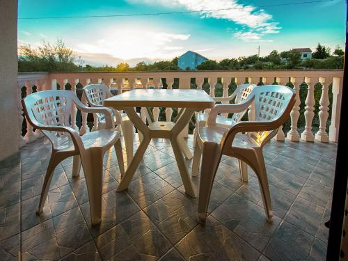  Apartment Å½ile.3 in Starigrad-Paklenica