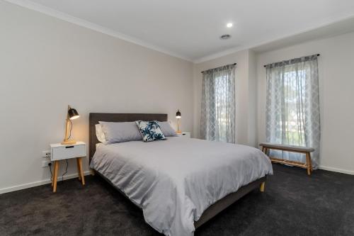Brand New and Beautiful - Rosebud Holiday Home