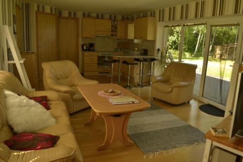 Mere Holiday House