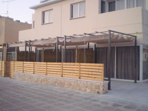 Sunny Holiday Apartments - image 3
