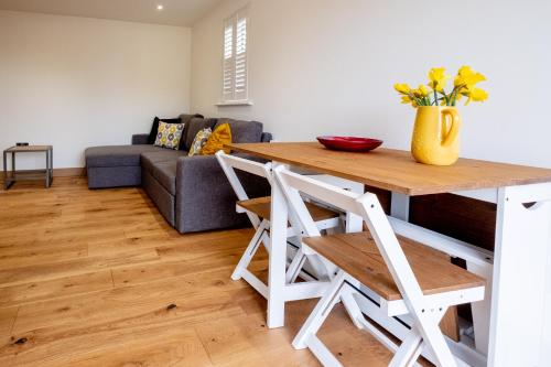Oak – Three Tuns Apartments - image 12