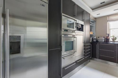 Hans Place IV by Onefinestay