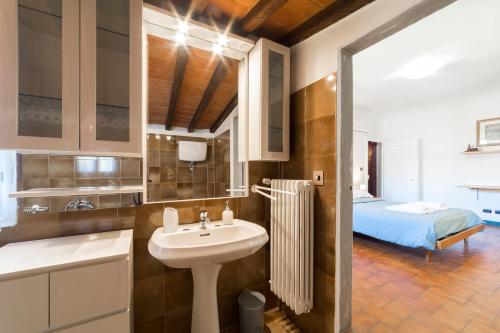 David Museum 6 sleeps apartment - image 14