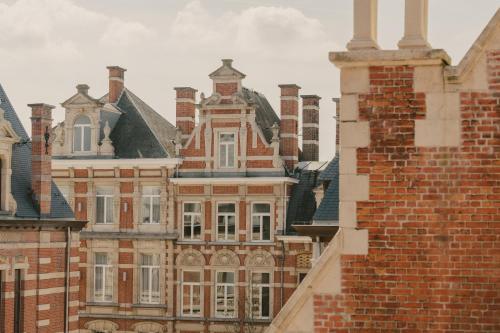 August - image 8
