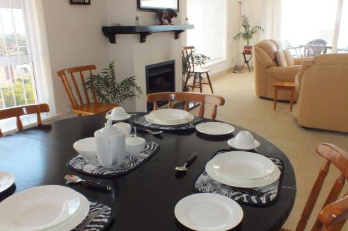 Penguinden - load-shedding free Penguinden - load-shedding free