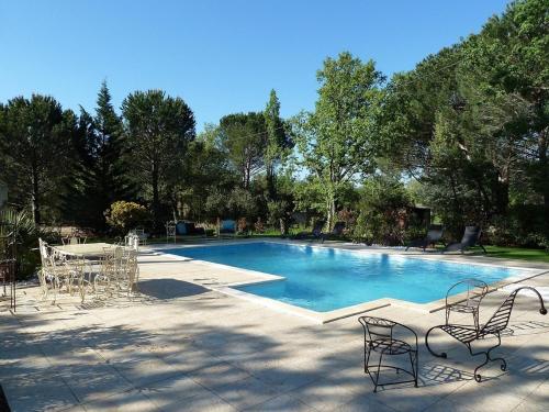 Accommodation in Forcalqueiret